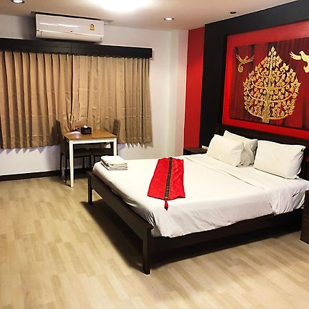 ZIP Lounge&Apartments Pattaya Exterior foto