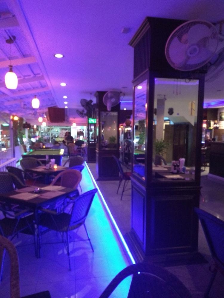 ZIP Lounge&Apartments Pattaya Exterior foto